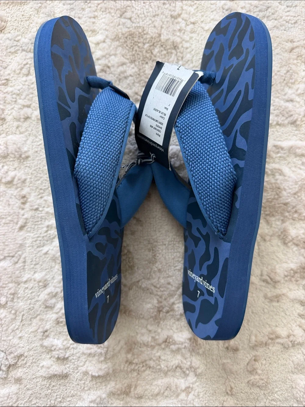 Vineyard Vines Men Navy & Blue Camo Flip Flops
